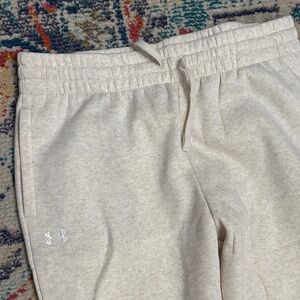 Under Armour women’s ' Cream Joggers
